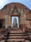 Wat Rachaburana through front gate.JPG (86 KB)